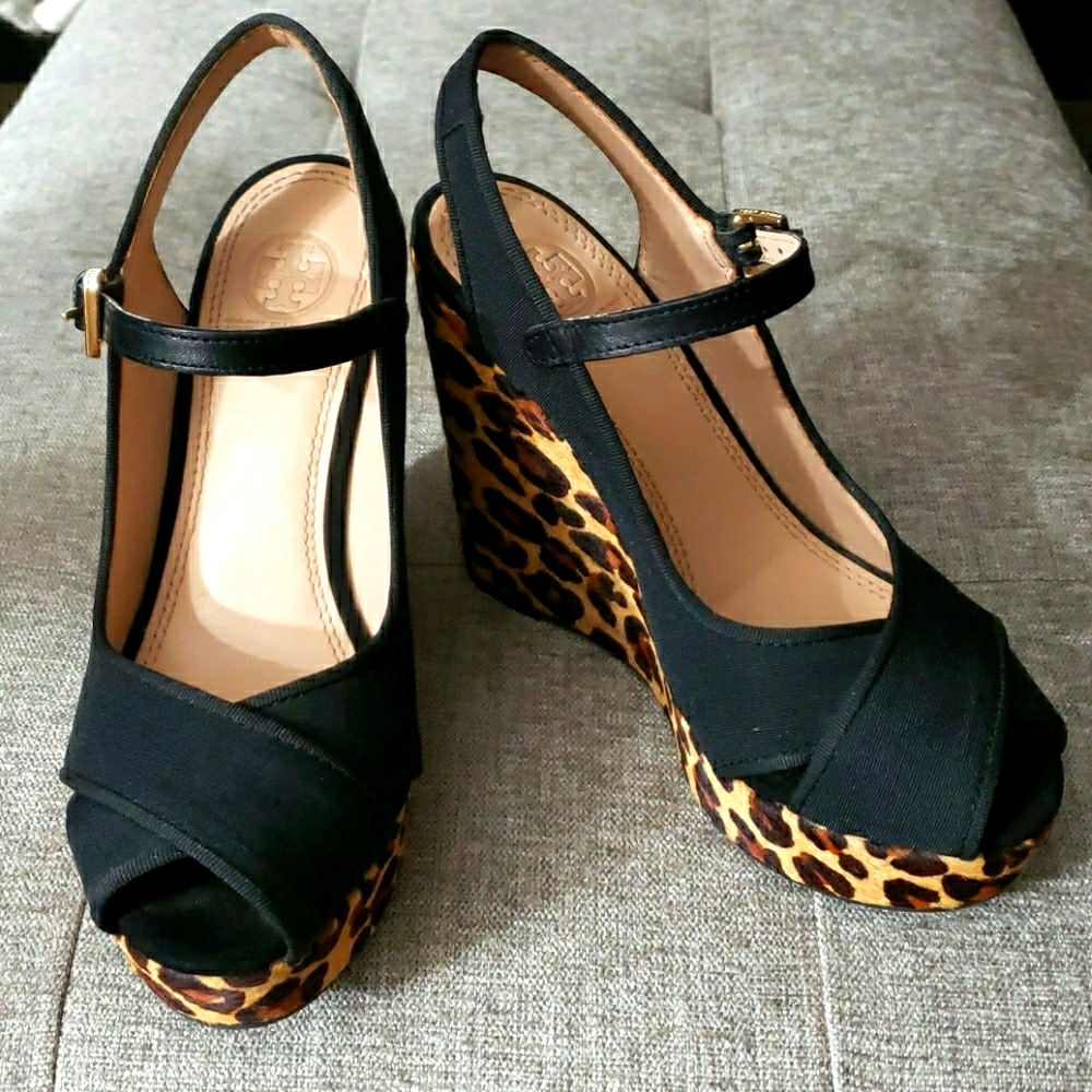 TORY BURCH Black Leopard Wedge